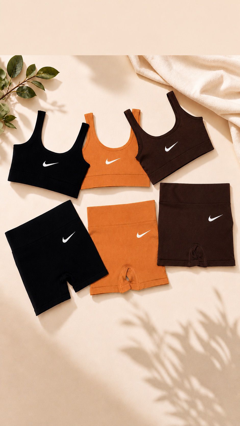 Conjunto deportivo seamless de top y short para mujer